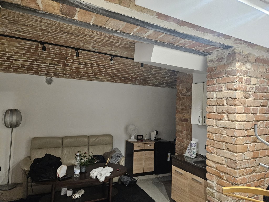 20250911_223833_copy_1024x768 (1).jpg